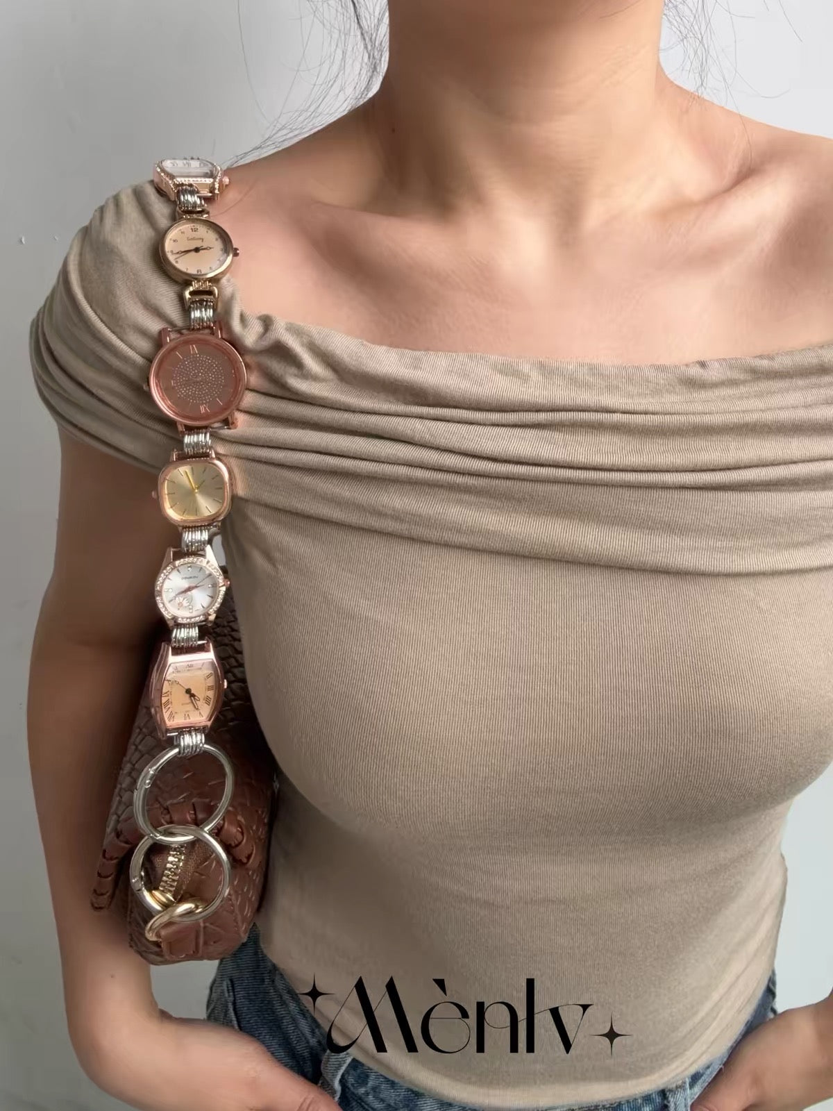 Vintage Leather Saddle Bag – Watch Face Detail, Caramel Brown